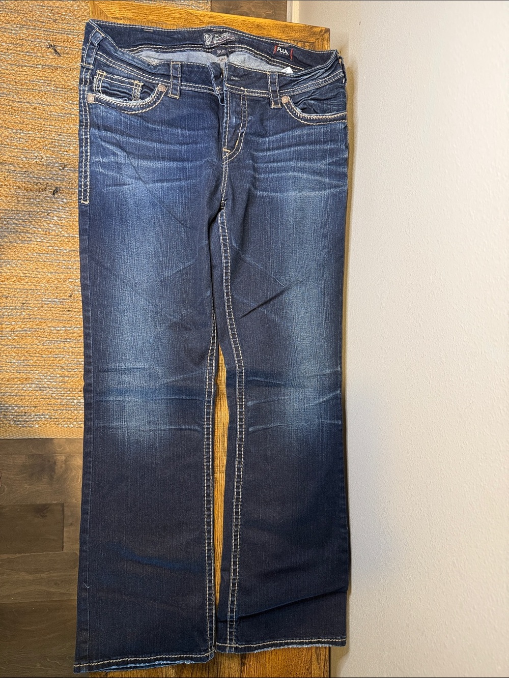 Silver Jeans Women's Dark Blue Flare Jeans with Contrast Stitching